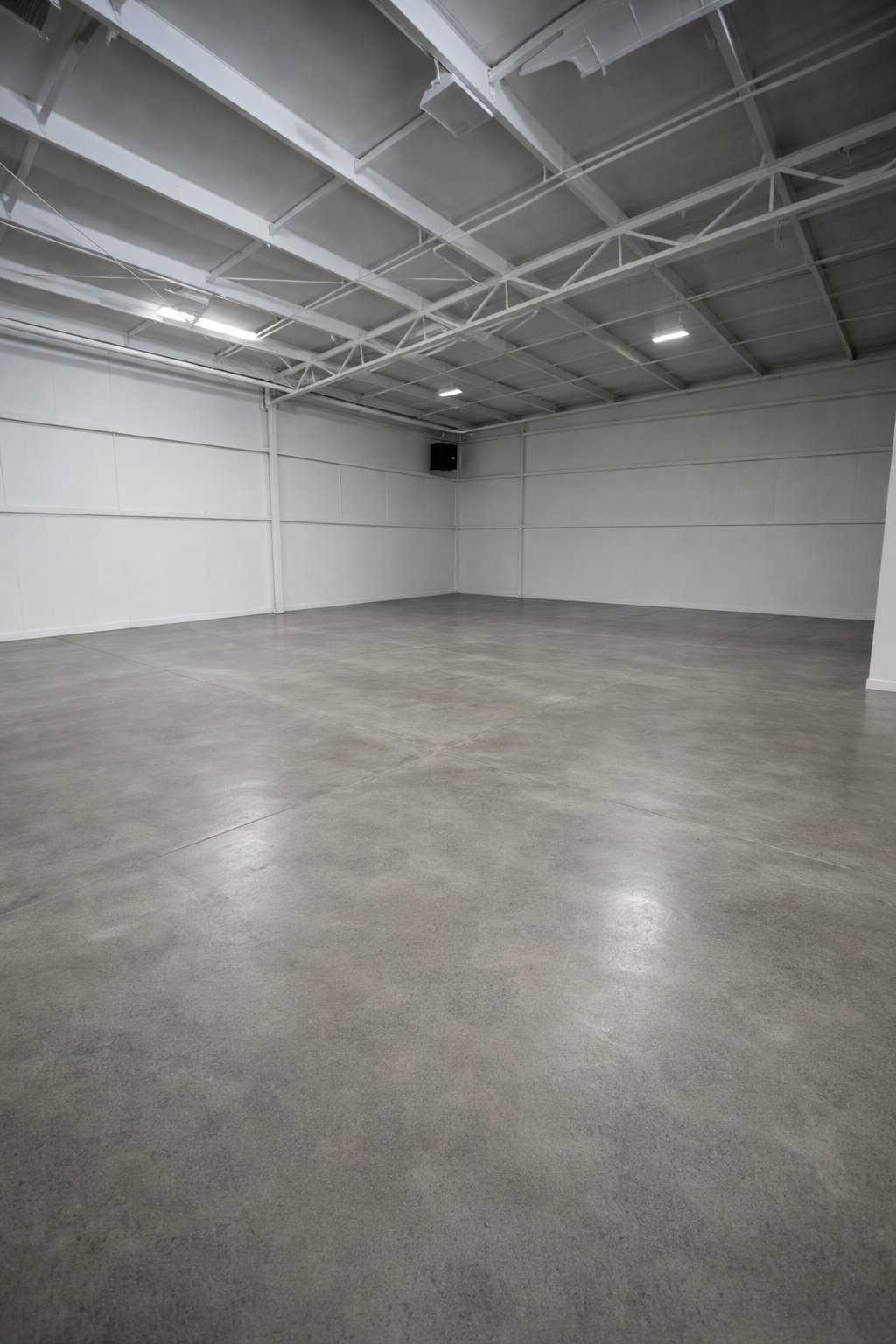 Suite 400 — Versatile Open Warehouse